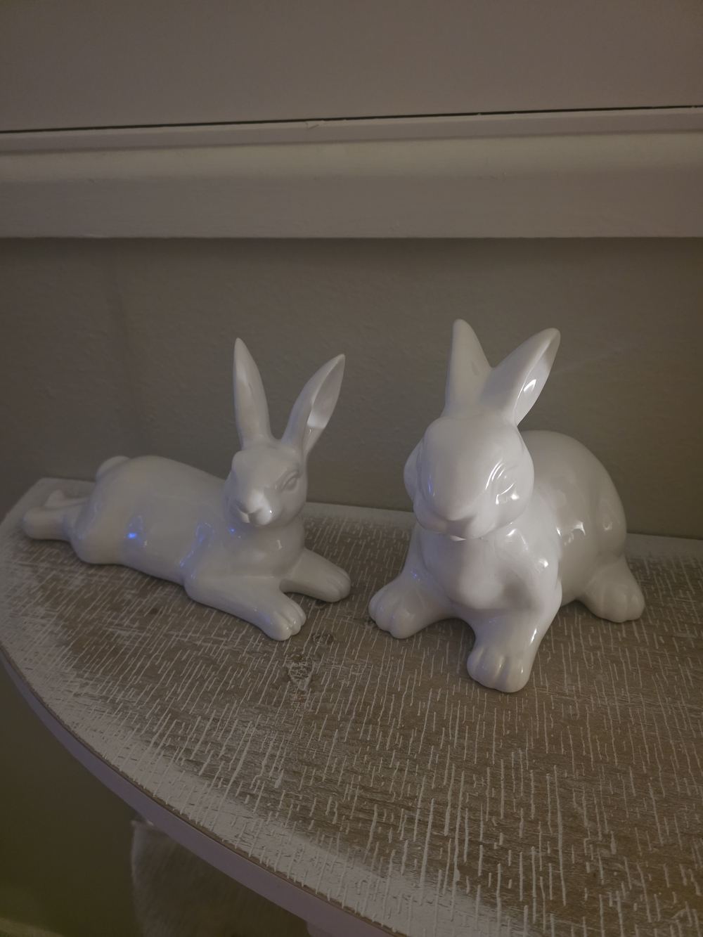 White Ceramic Bunny Figurine Pair – Glossy Decorative Rabbits